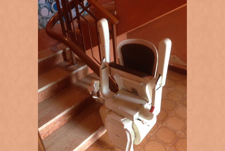 installazione-montascale-castelnuovo-bormida-02