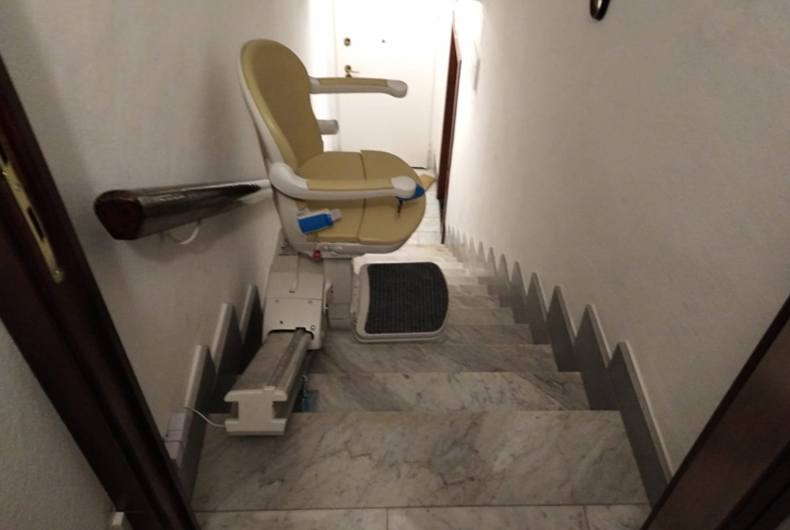 montascale-chiavari-02