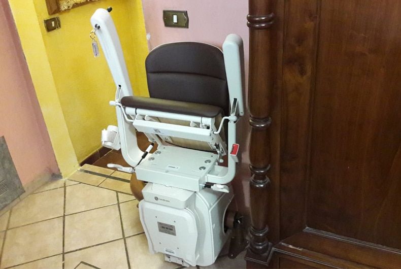 anche ad incisa scapaccino la nostra azienda si occupa di installazione montascale