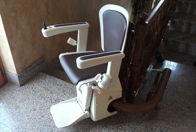 anche a san marzano oliveto in provincia di asti ci occupiamo di montascale