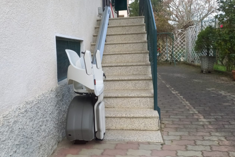 Montascale2C anche per scale in giardino