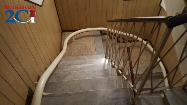 Particolare del percorso di montascale, installazione anche a Serravalle Scrivia